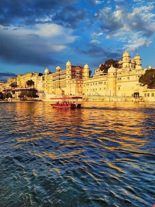 Must visit places in – UDAIPUR