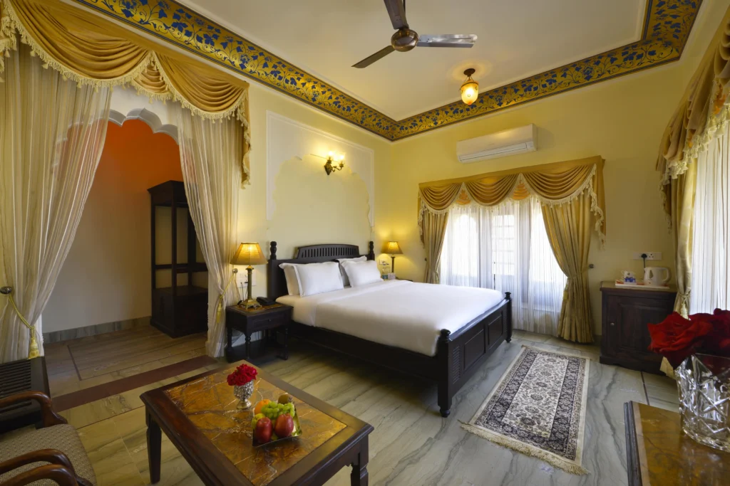 Experience Luxury Deluxe Rooms in Hanumangarh | Rajvi Palace