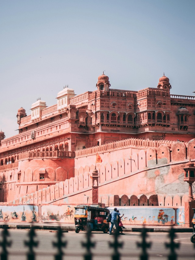 Explore Rajasthan’s Art,  Culture  and  Cuisine